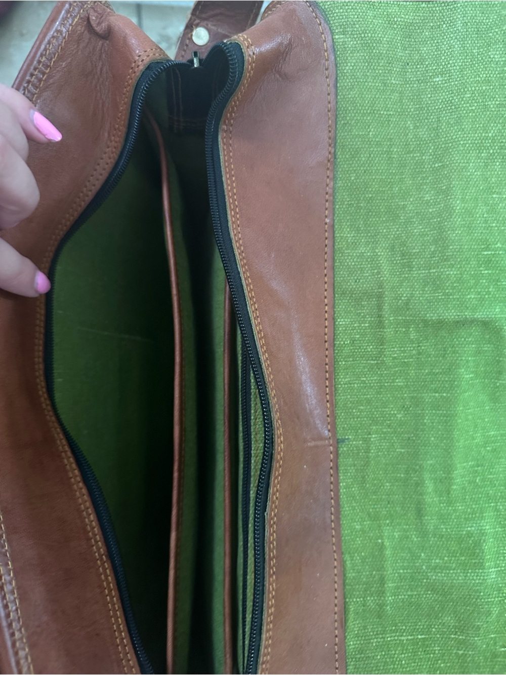 LEATHER MESSENGER BAG - Picture 5 of 7